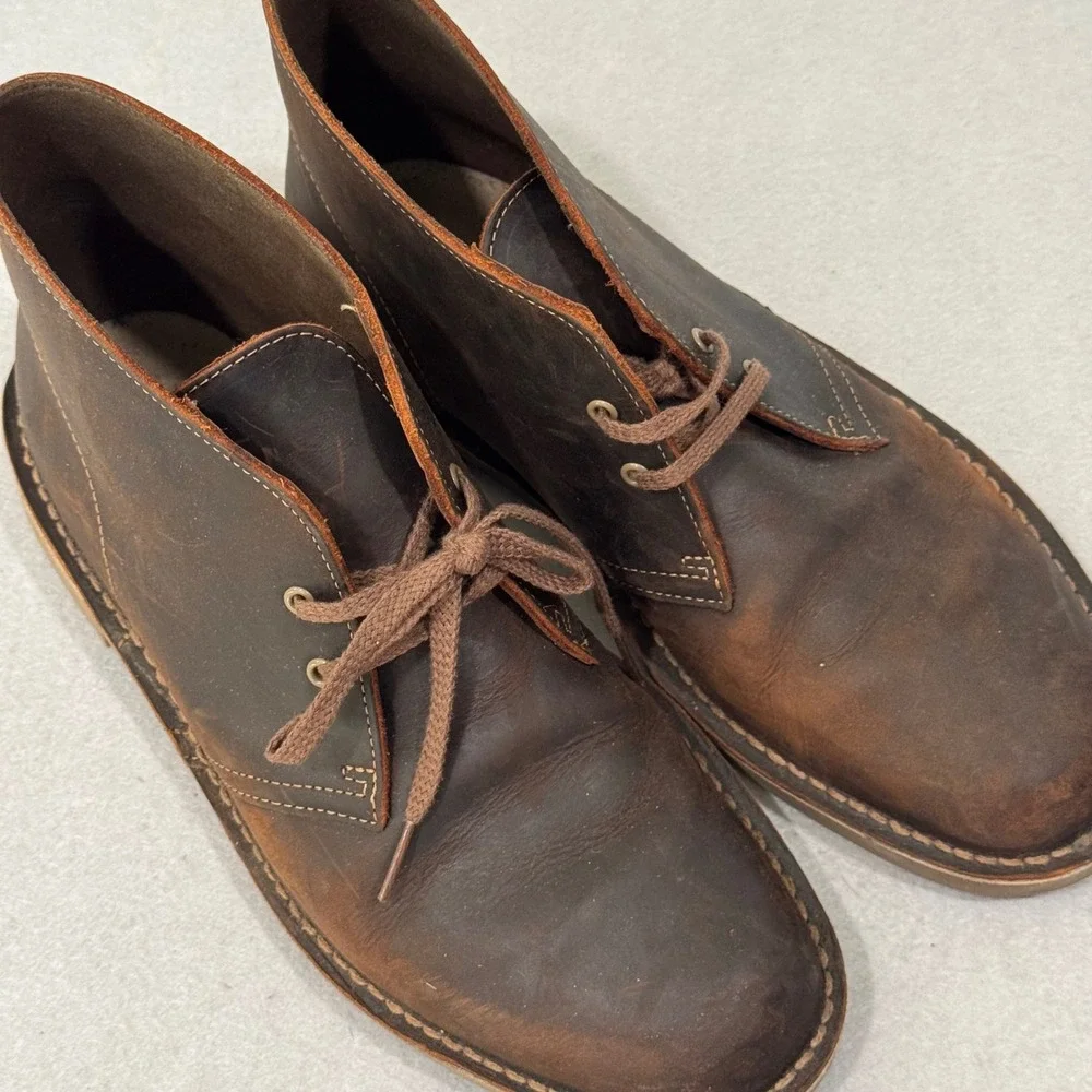 Clarks Desert Boots Mens Size 9 Dark Brown Beeswax Leather Chukka Lace Up Casual